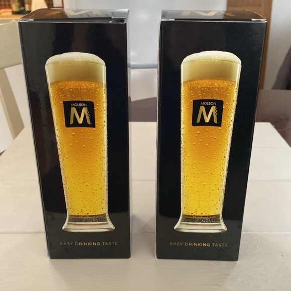 Molson beer glasses set of two with boxes. 500 mls. - Picture 2 of 9